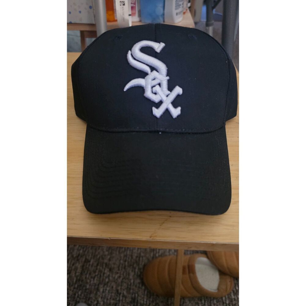 Outdoor Cap Chicago White Sox Snapback NWT